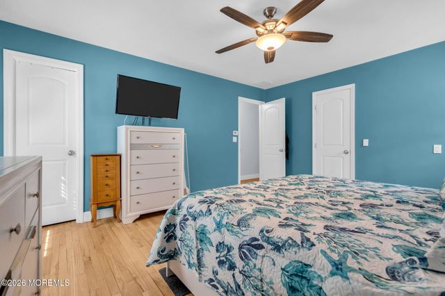 50 Serpentine Drive E, Bayville, NJ 08721