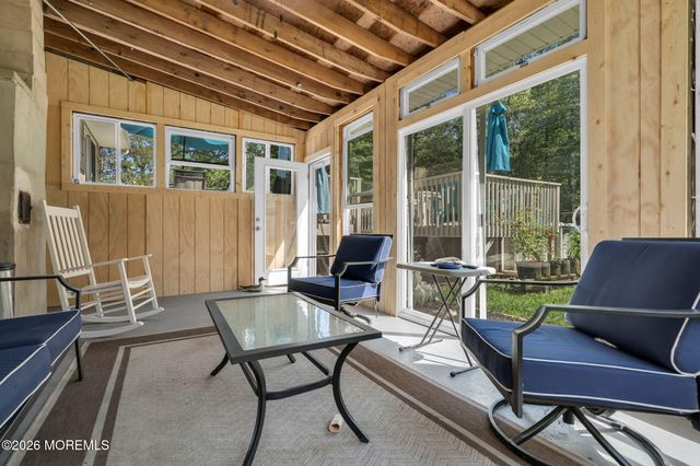 50 Serpentine Drive E, Bayville, NJ 08721