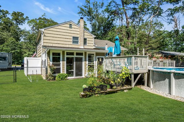 50 Serpentine Drive E, Bayville, NJ 08721