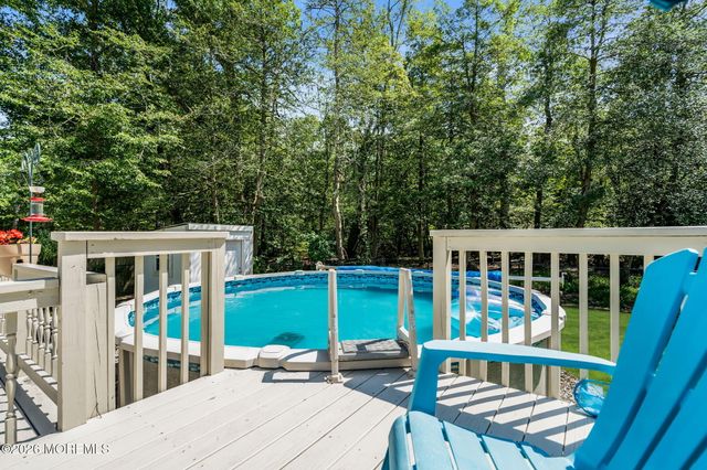 50 Serpentine Drive E, Bayville, NJ 08721