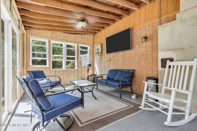 50 Serpentine Drive E, Bayville, NJ 08721