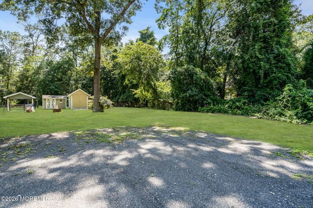50 Serpentine Drive E, Bayville, NJ 08721