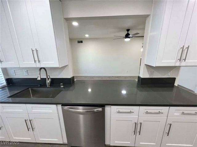 1405 Vegas Valley Drive 312, Las Vegas, NV 89169