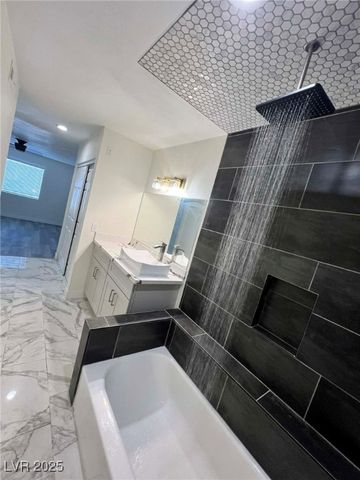 1405 Vegas Valley Drive 312, Las Vegas, NV 89169