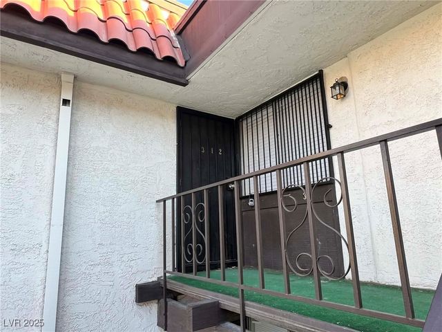 1405 Vegas Valley Drive 312, Las Vegas, NV 89169