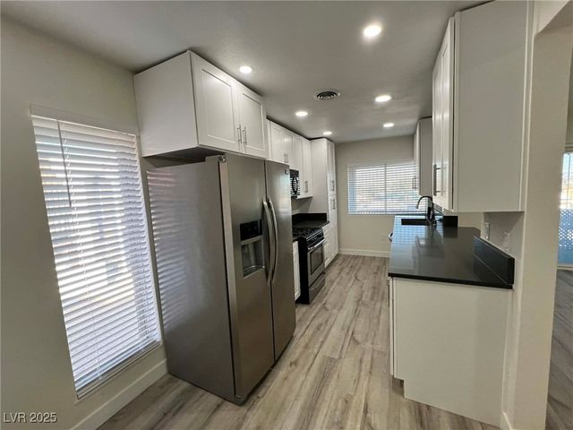 1405 Vegas Valley Drive 312, Las Vegas, NV 89169