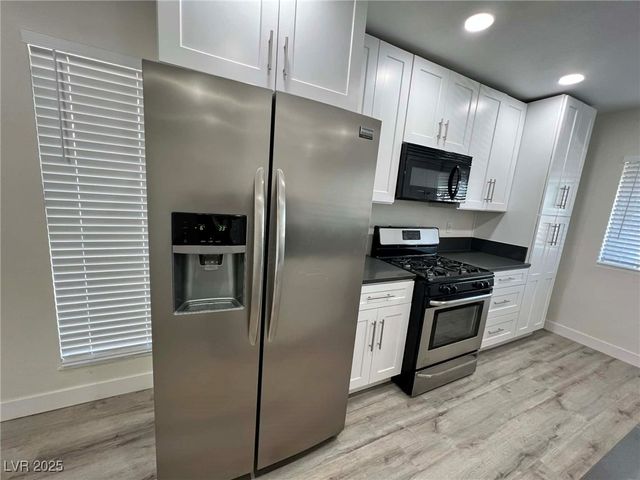 1405 Vegas Valley Drive 312, Las Vegas, NV 89169