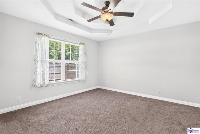 6713 Eagle Wood Drive, Louisville, KY 40272