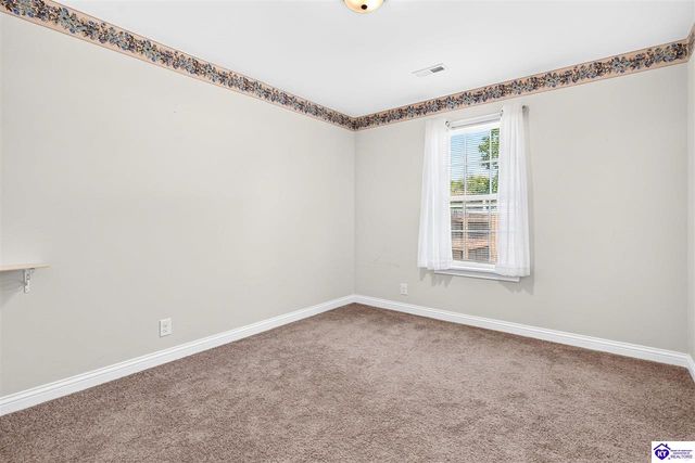 6713 Eagle Wood Drive, Louisville, KY 40272