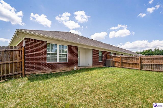 6713 Eagle Wood Drive, Louisville, KY 40272