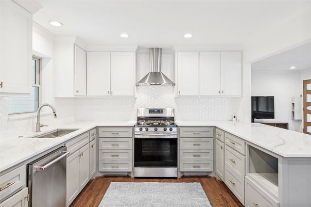 214 Leda Drive, Dallas, TX 75218