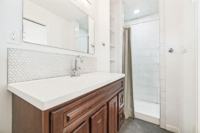 214 Leda Drive, Dallas, TX 75218