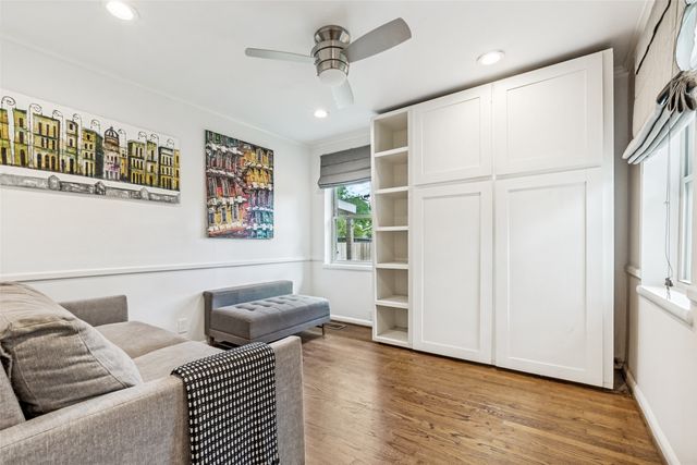 214 Leda Drive, Dallas, TX 75218