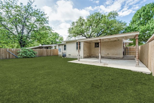 214 Leda Drive, Dallas, TX 75218