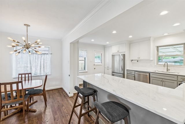 214 Leda Drive, Dallas, TX 75218