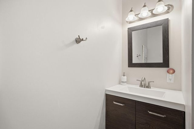 2929 SE Ocean Boulevard 103-5, Stuart, FL 34996