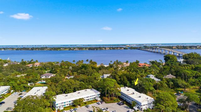 2929 SE Ocean Boulevard 103-5, Stuart, FL 34996