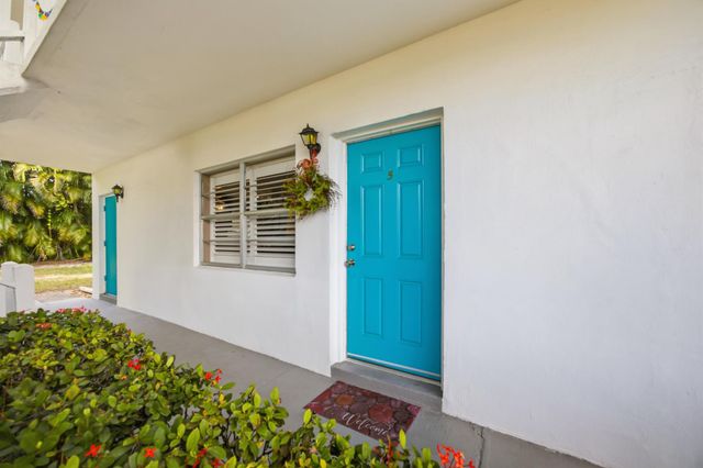 2929 SE Ocean Boulevard 103-5, Stuart, FL 34996