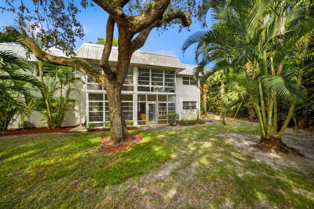 2929 SE Ocean Boulevard 103-5, Stuart, FL 34996