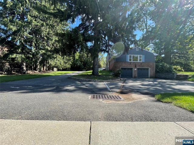 481 Piermont Road, Closter, NJ 07624