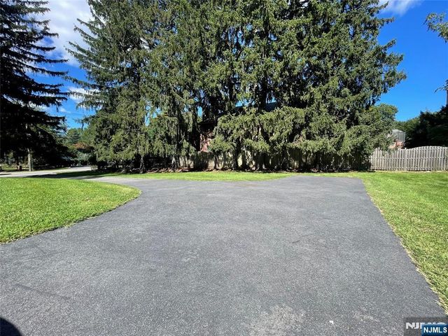 481 Piermont Road, Closter, NJ 07624