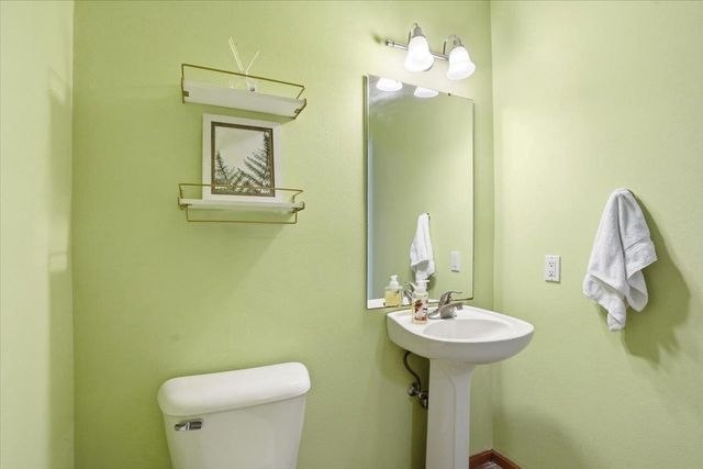 530 Enterprise Drive, Verona, WI 53593