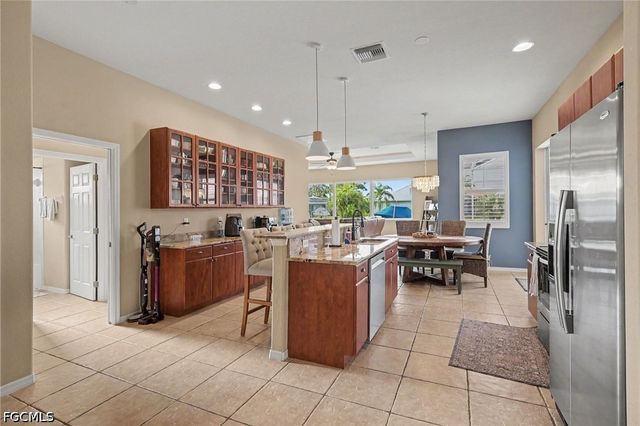 2909 SW 38th ST, Cape Coral, FL 33914