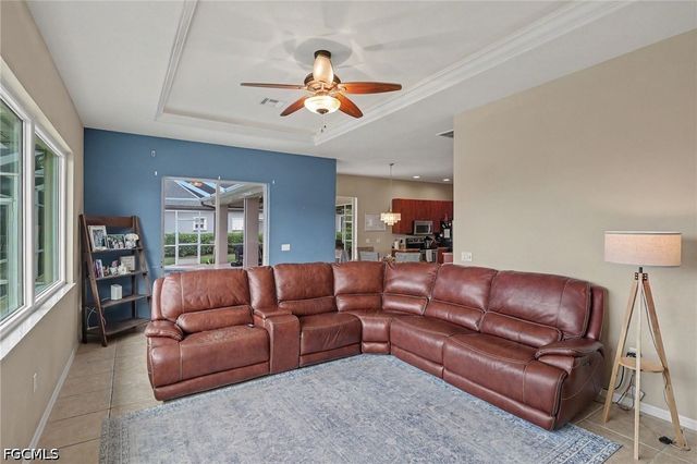 2909 SW 38th ST, Cape Coral, FL 33914