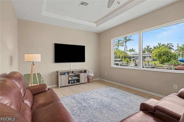 2909 SW 38th ST, Cape Coral, FL 33914