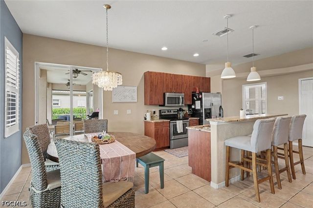 2909 SW 38th ST, Cape Coral, FL 33914