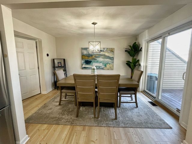 1302 Lewis O Gray Dr 1302, Saugus, MA 01906