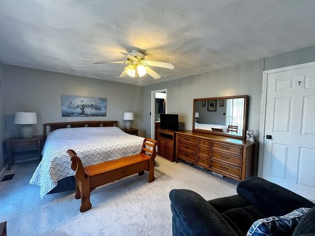 1302 Lewis O Gray Dr 1302, Saugus, MA 01906