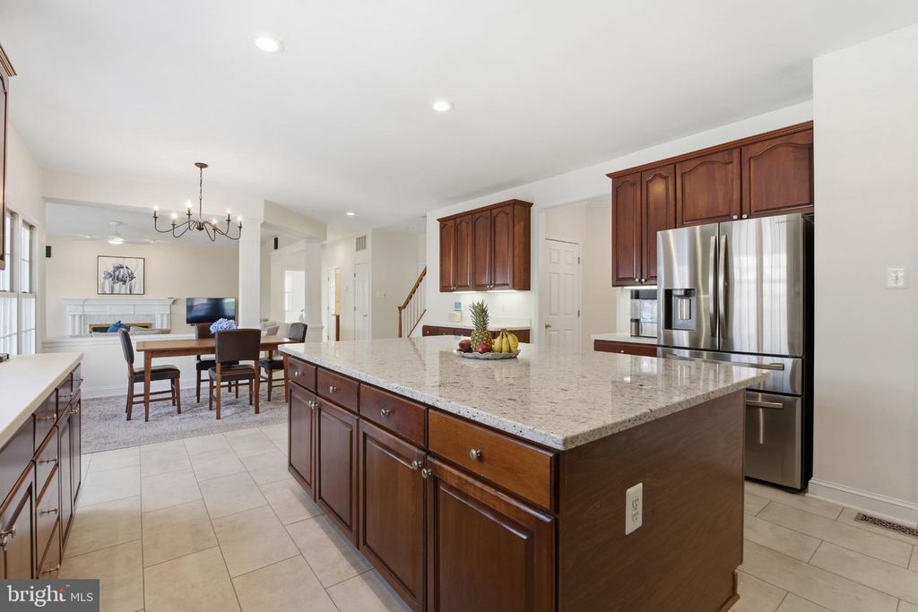 Image 15 of property listing at 110 WESTHOLME LN, Severna Park, MD 21146