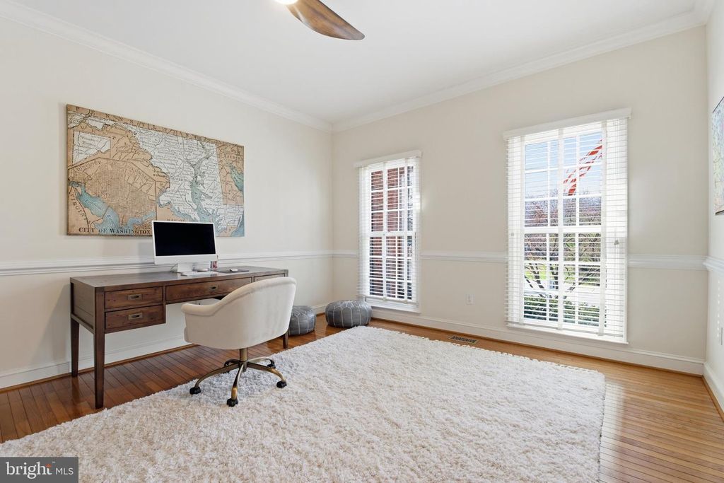 Image 25 of property listing at 110 WESTHOLME LN, Severna Park, MD 21146