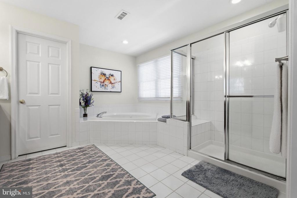 Image 28 of property listing at 110 WESTHOLME LN, Severna Park, MD 21146