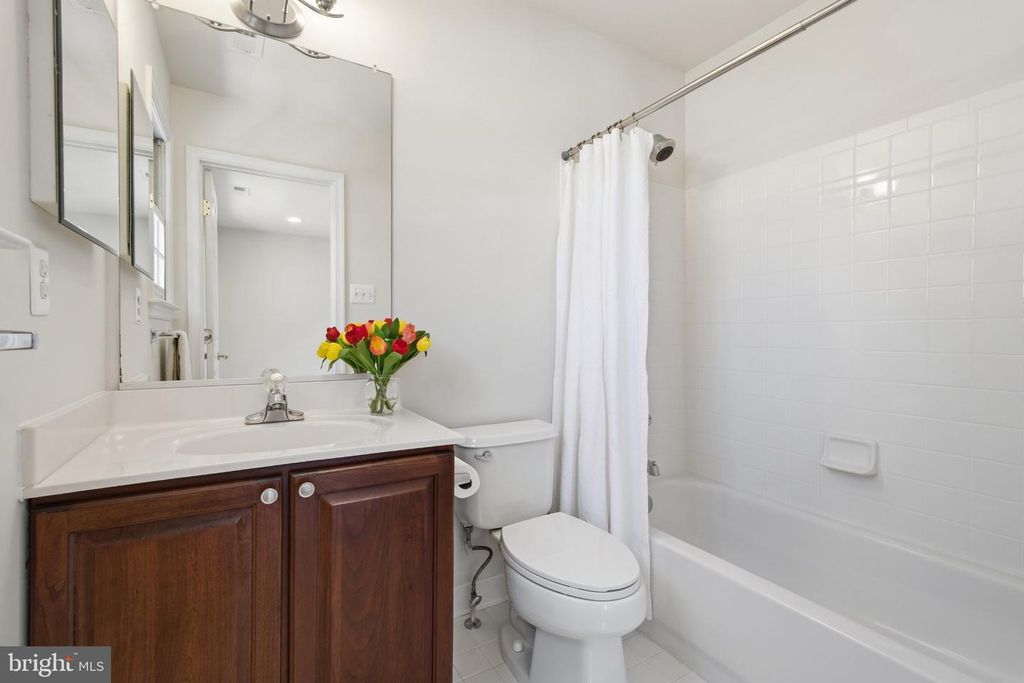 Image 39 of property listing at 110 WESTHOLME LN, Severna Park, MD 21146