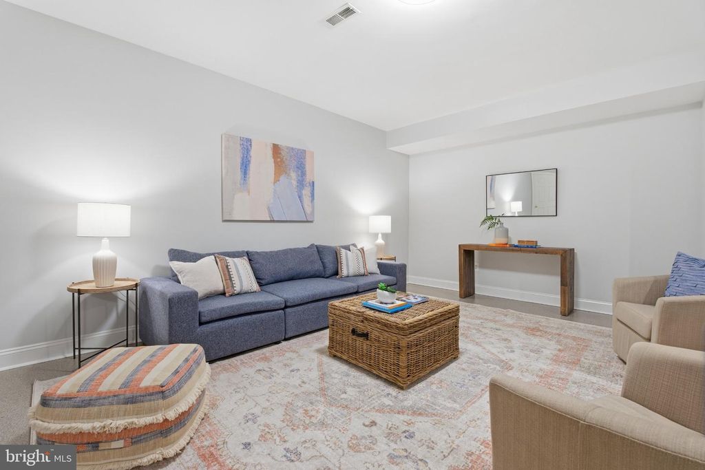 Image 41 of property listing at 110 WESTHOLME LN, Severna Park, MD 21146