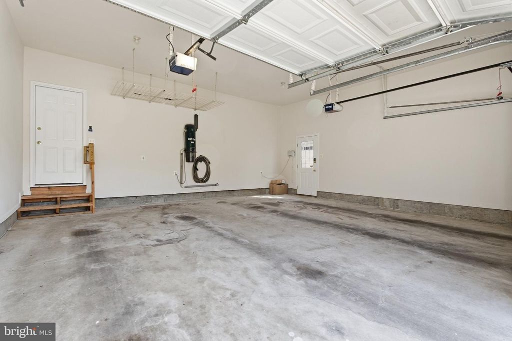 Image 47 of property listing at 110 WESTHOLME LN, Severna Park, MD 21146