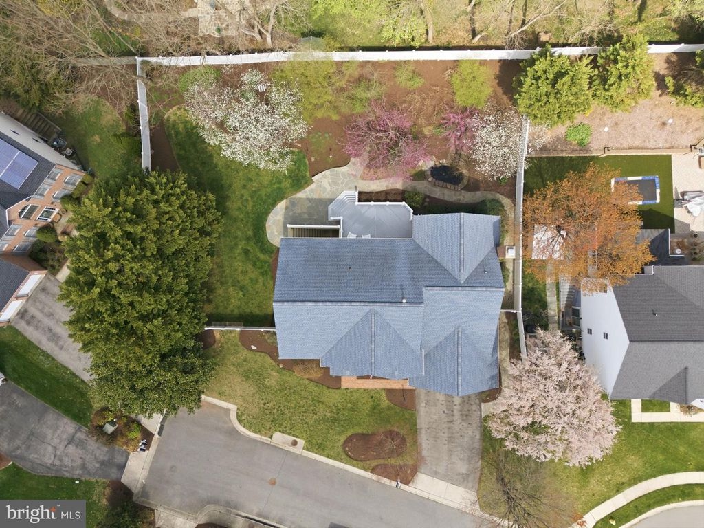 Image 54 of property listing at 110 WESTHOLME LN, Severna Park, MD 21146