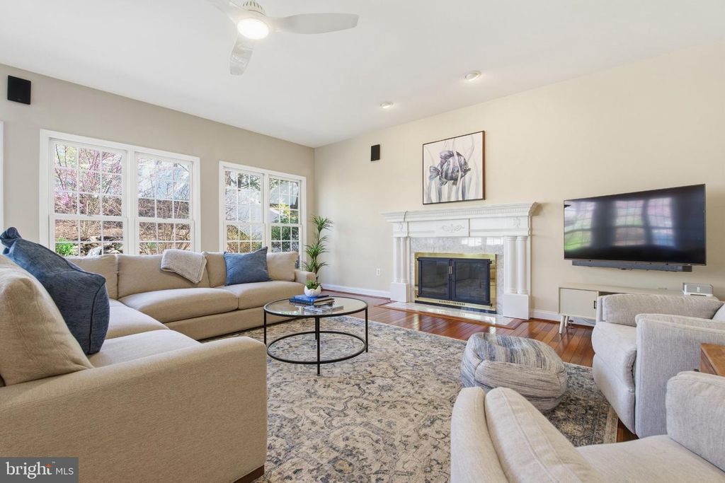 Image 9 of property listing at 110 WESTHOLME LN, Severna Park, MD 21146