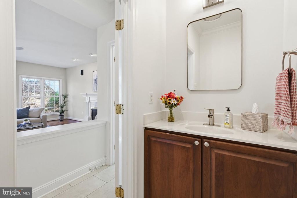 Image 10 of property listing at 110 WESTHOLME LN, Severna Park, MD 21146