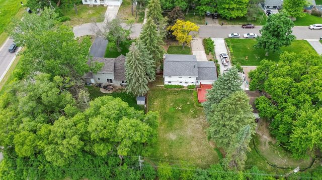 6325 Brookview Avenue, Edina, MN 55424