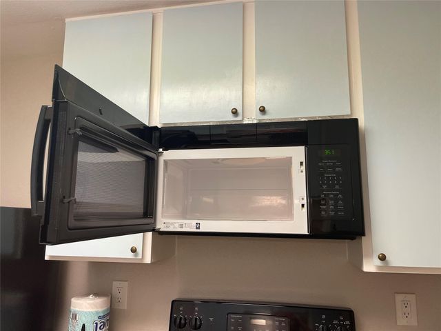 7950 N Stadium Drive 210, Houston, TX 77030