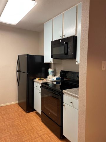 7950 N Stadium Drive 210, Houston, TX 77030