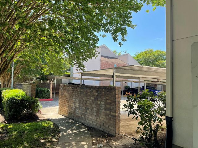 7950 N Stadium Drive 210, Houston, TX 77030