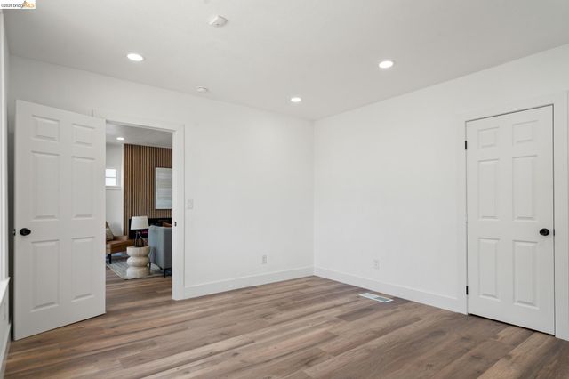 4006 Carrington St, Oakland, CA 94601