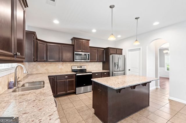 108 Brown Thrasher Lane, Kathleen, GA 31047