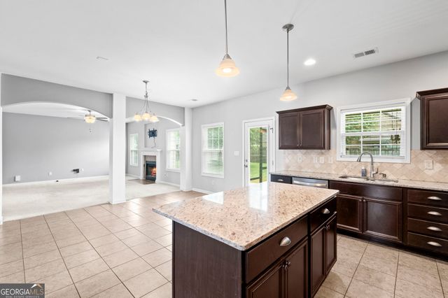 108 Brown Thrasher Lane, Kathleen, GA 31047