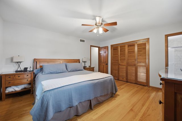 1004 61st Street, Downers Grove, IL 60516
