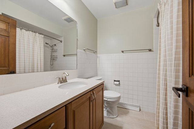1004 61st Street, Downers Grove, IL 60516